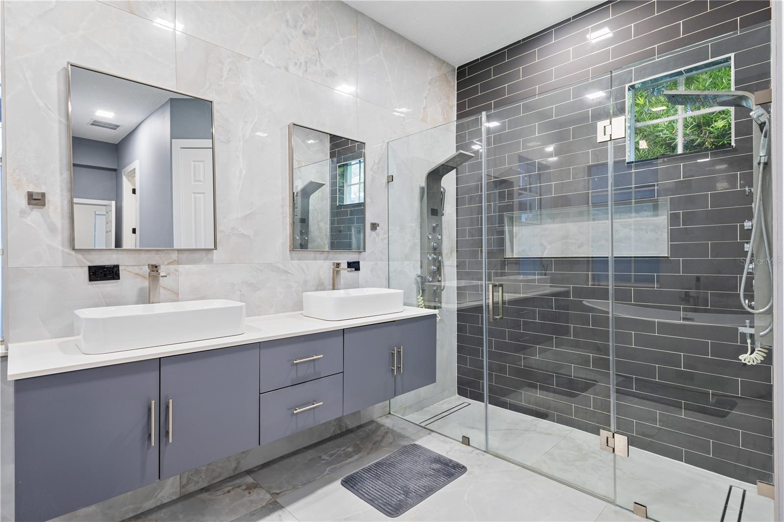 11342 S CAMDEN COMMONS DR