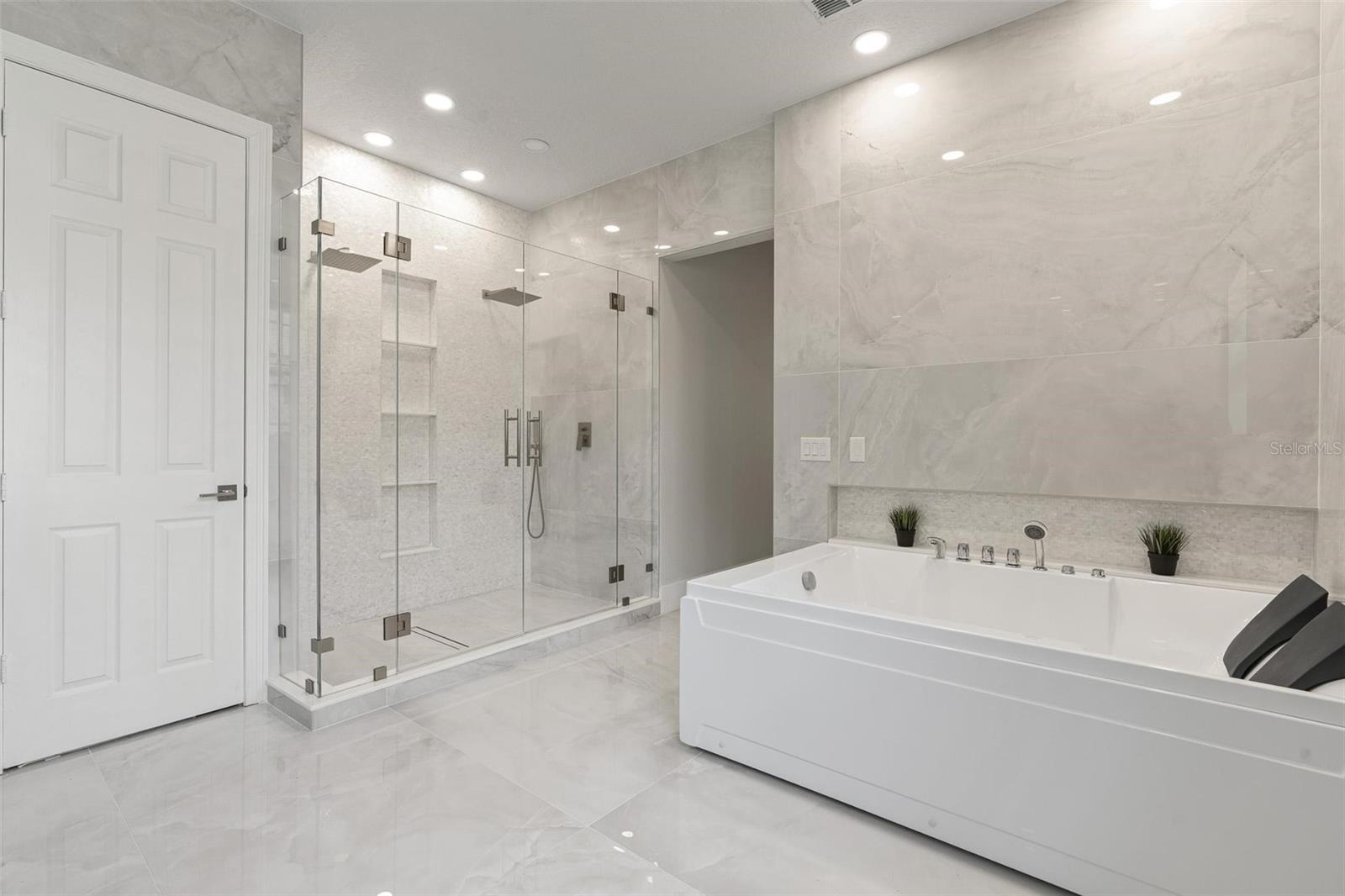 11952 CAMDEN PARK DR