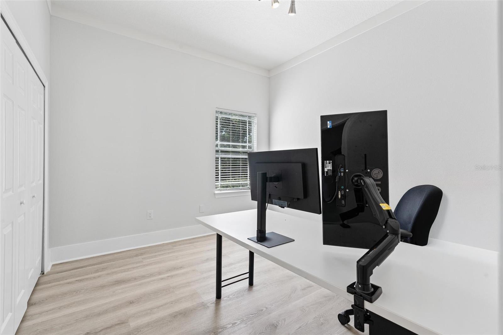 11952 CAMDEN PARK DR