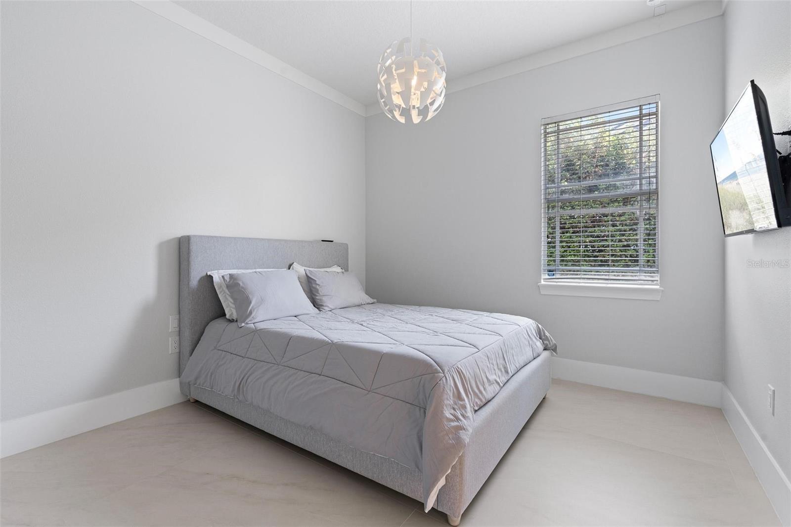 11952 CAMDEN PARK DR