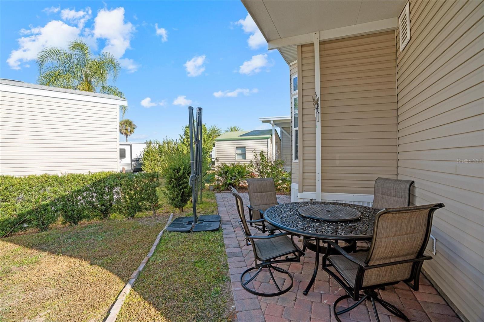 2411 CITRUS TREE RD