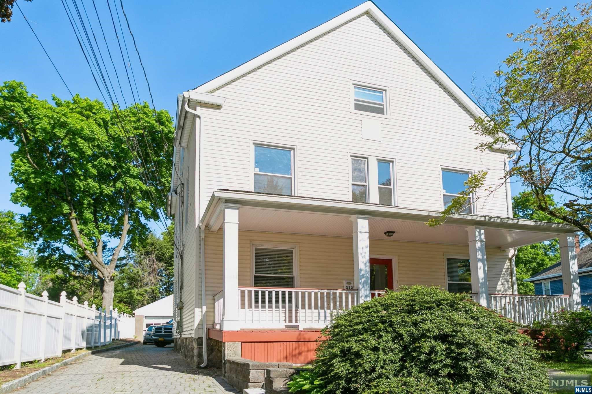 332 Dock Road 1