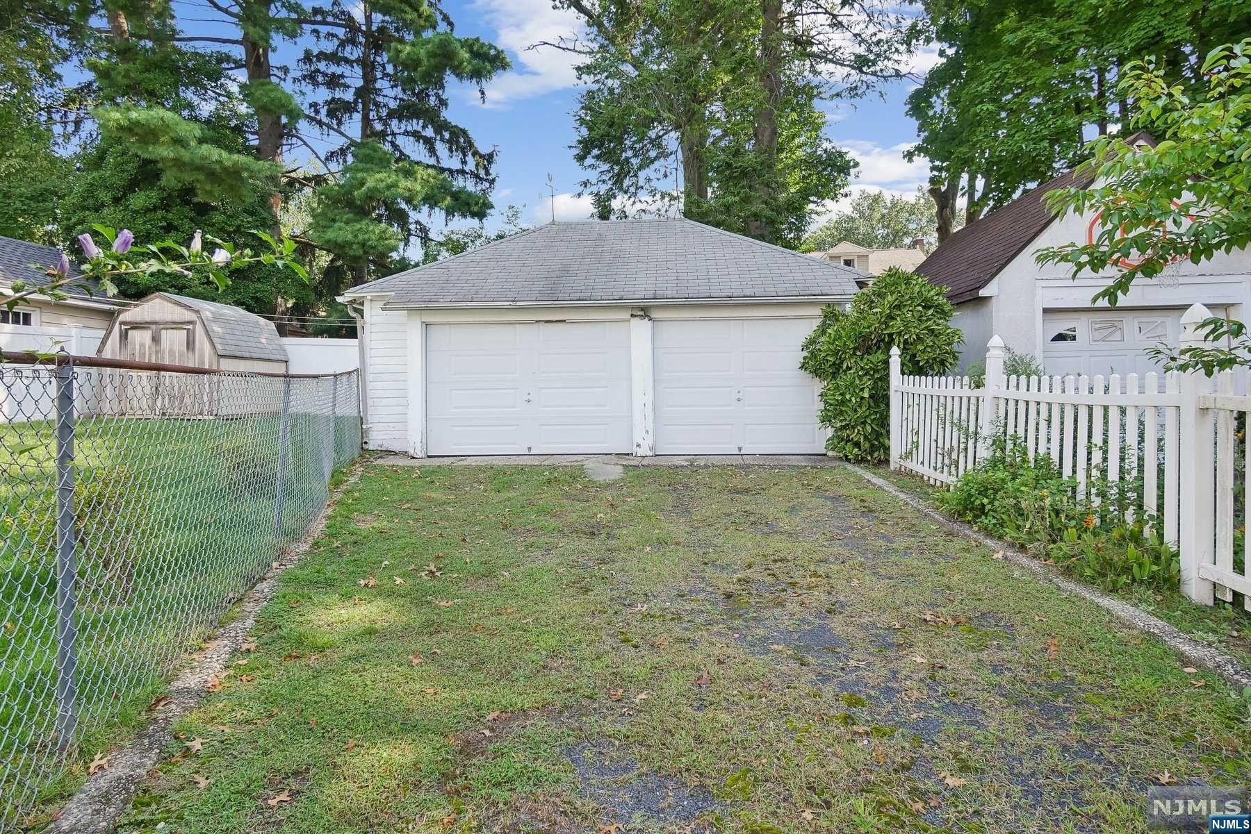 155 East Sheffield Avenue