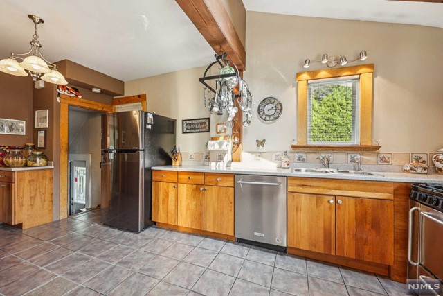 1157 Katherine Street