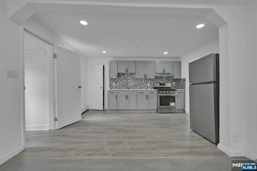 244 White Top Floor