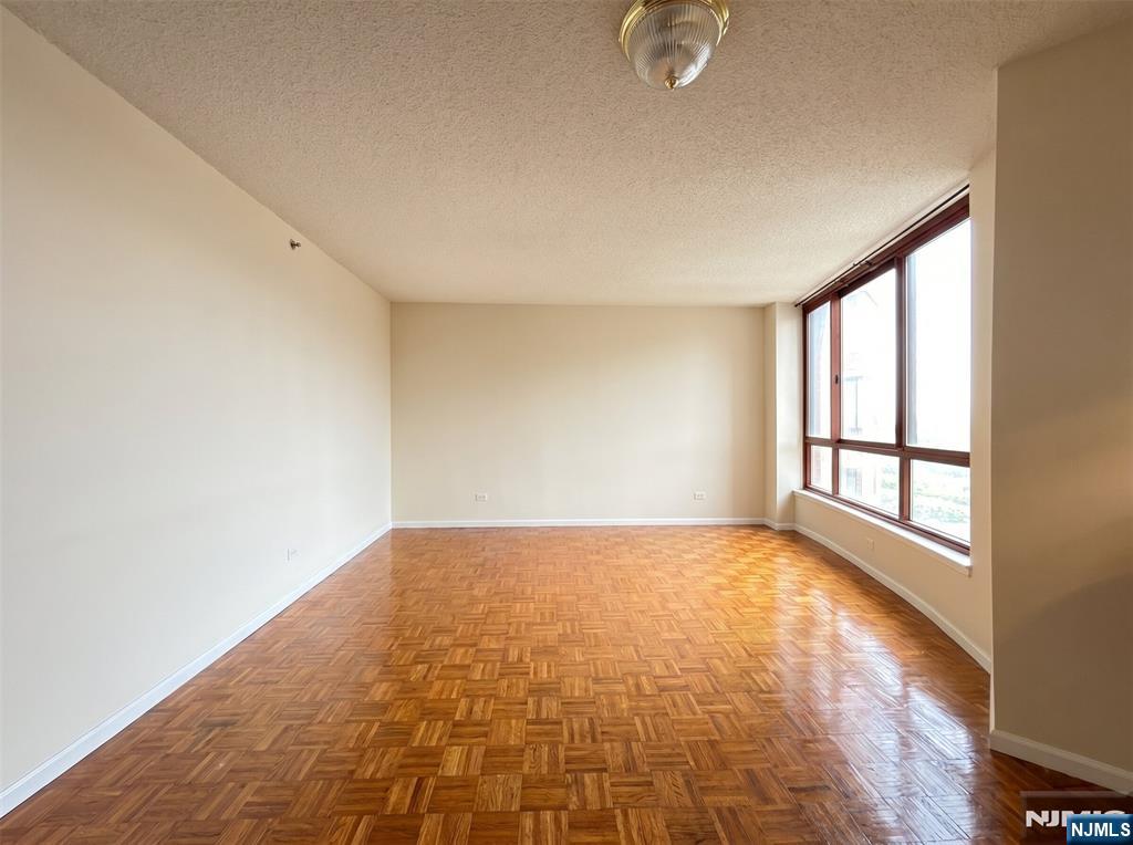 100 Old Palisade Road 2201
