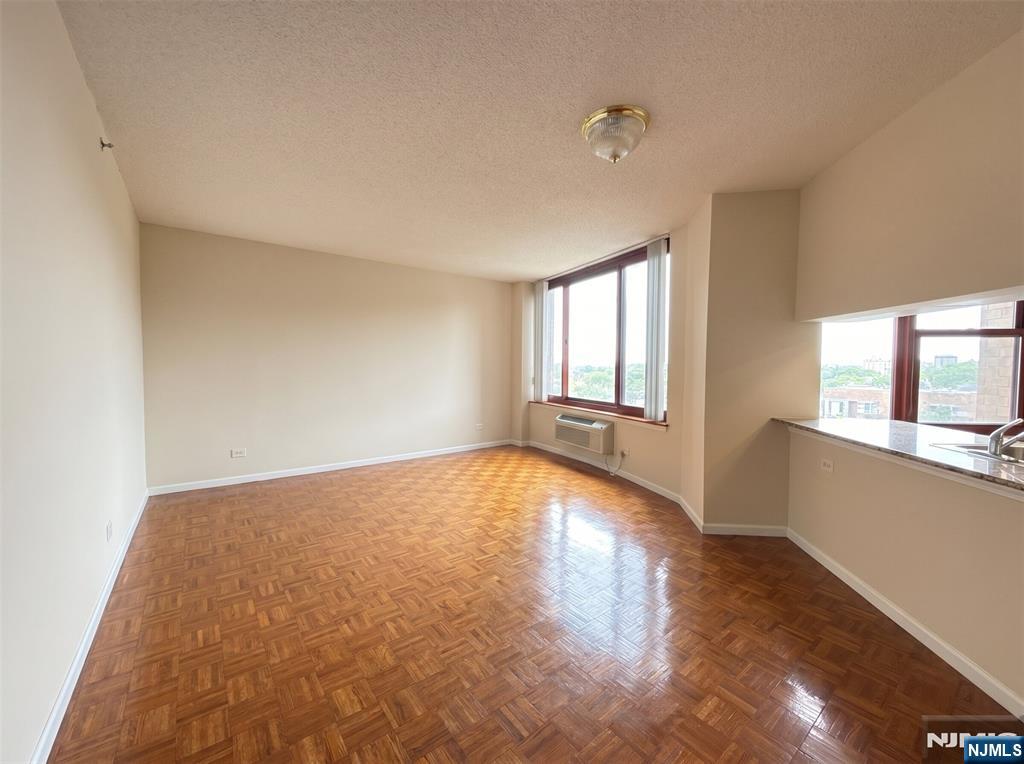 100 Old Palisade Road 2201
