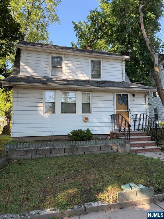 309 Avenue
