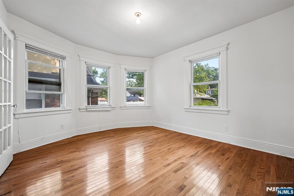 309 Englewood Avenue