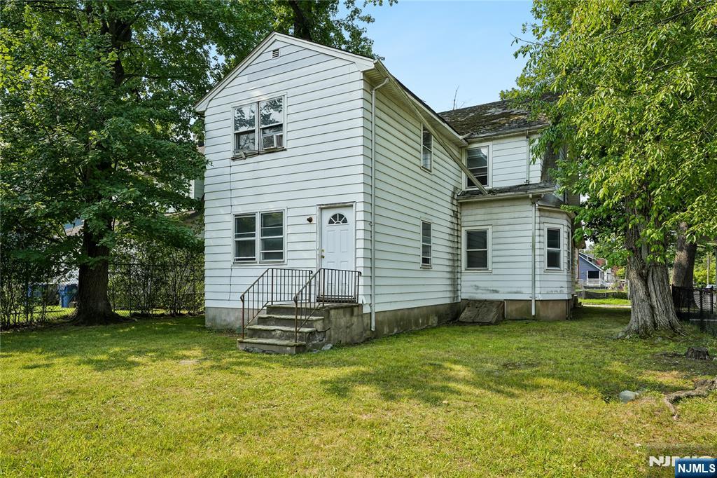 309 Englewood Avenue