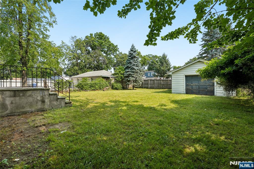 309 Englewood Avenue
