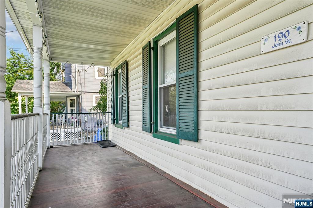 190 John Street