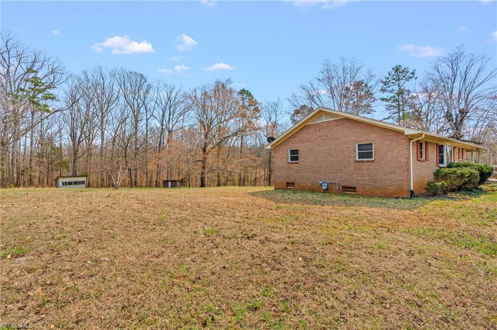210 Howard Lane