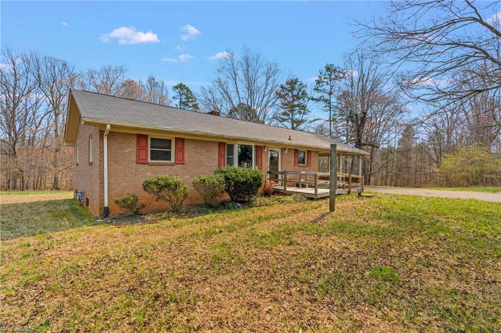 210 Howard Lane