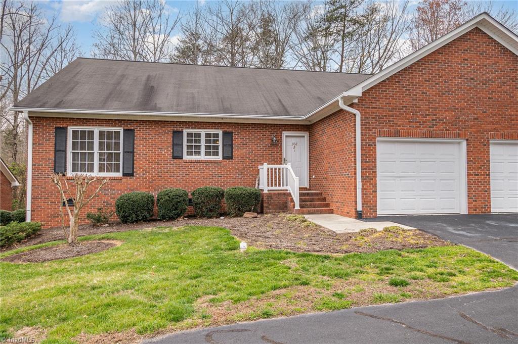 302-B Oleander Drive # B