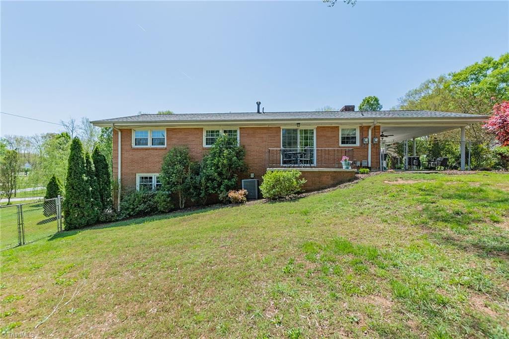 106 Dillard Court