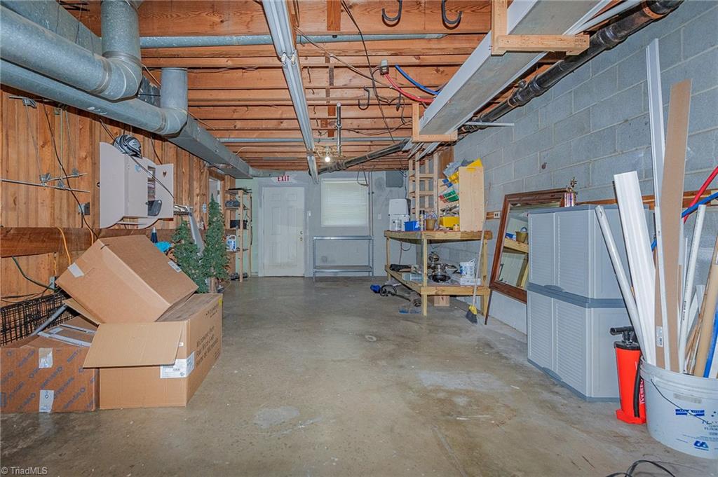 106 Dillard Court