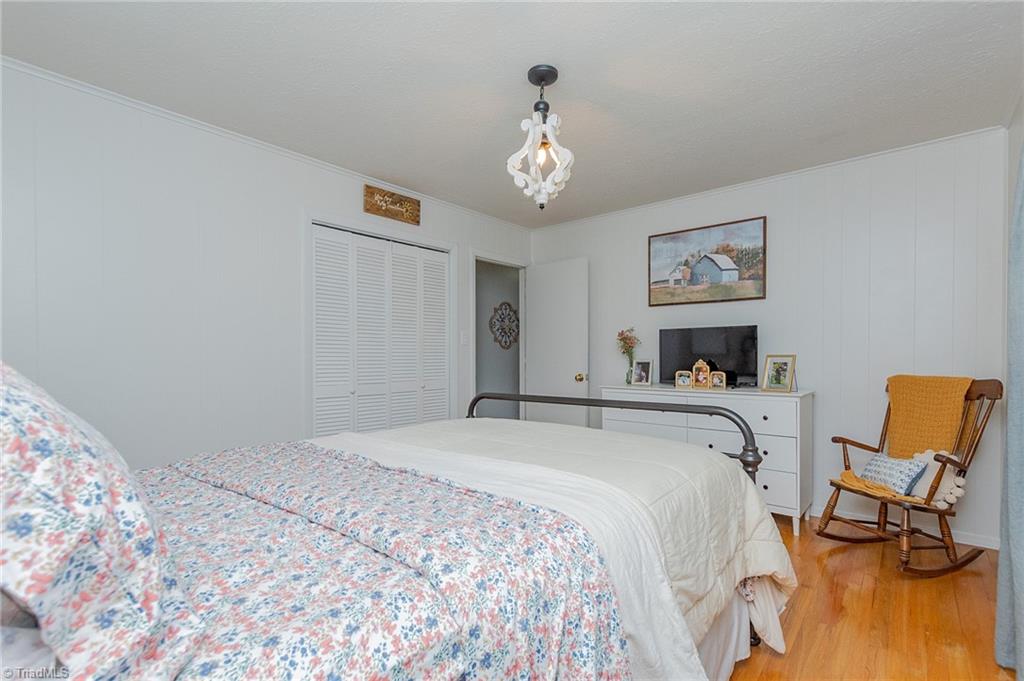 106 Dillard Court