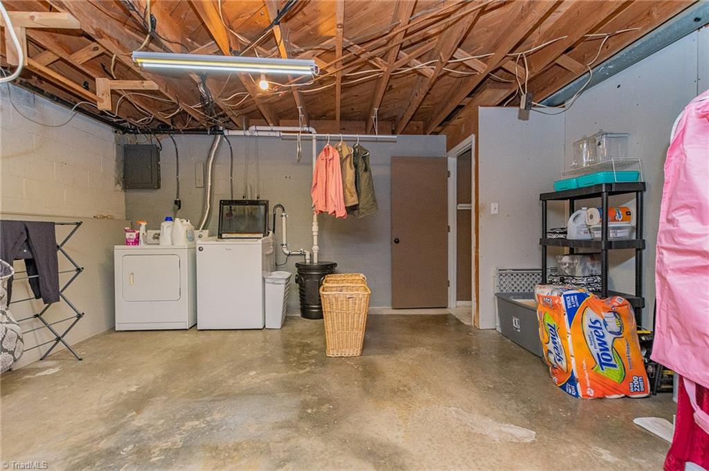 106 Dillard Court