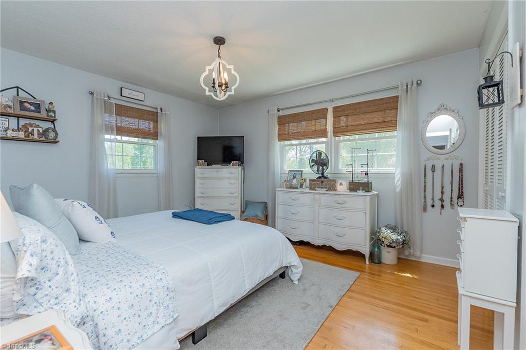 106 Dillard Court