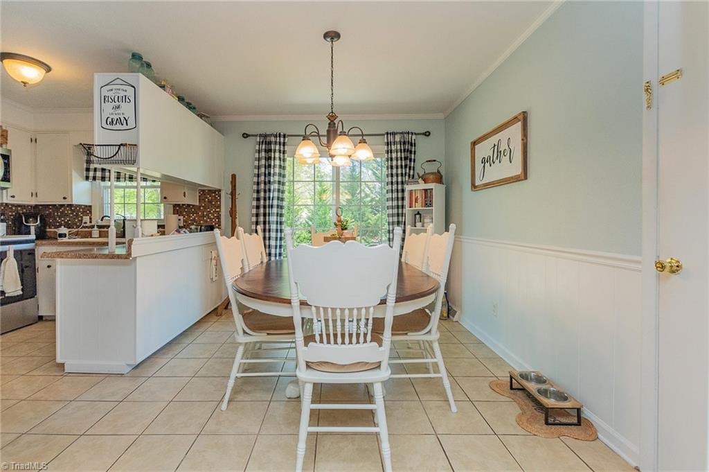 106 Dillard Court