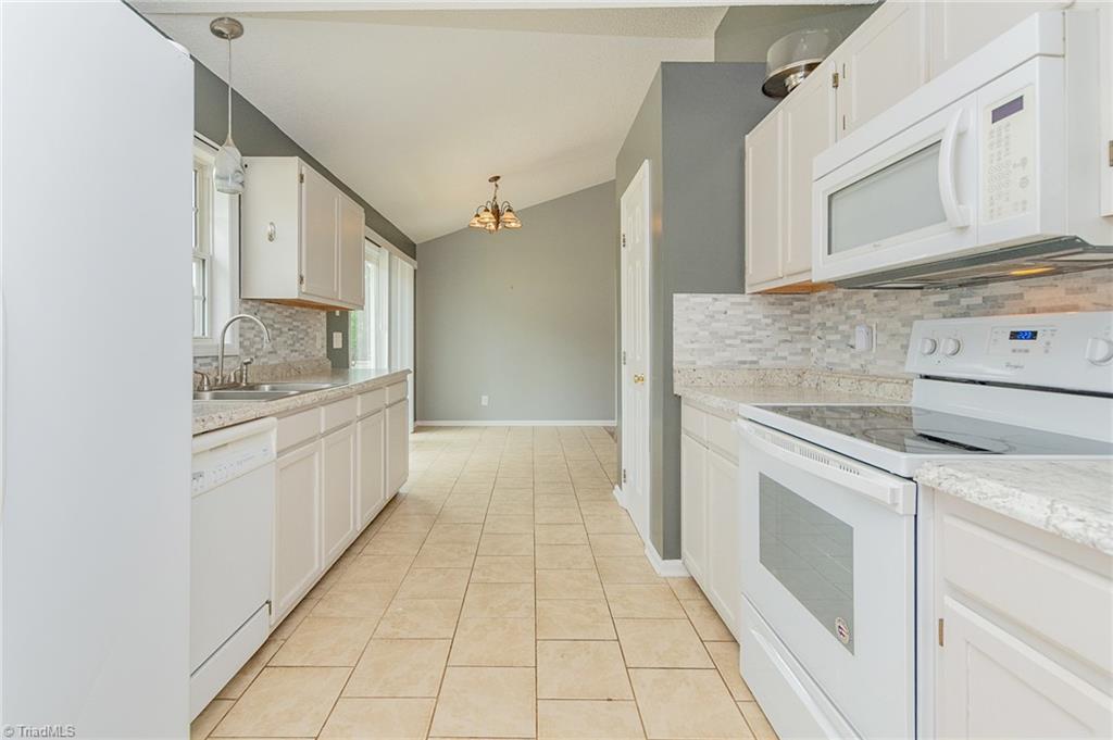 7112 Windbreak Road, McLeansville