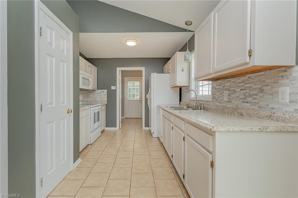 7112 Windbreak Road, McLeansville