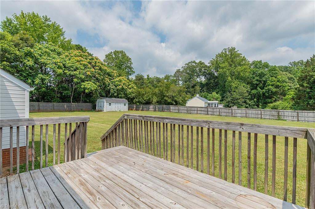 7112 Windbreak Road, McLeansville