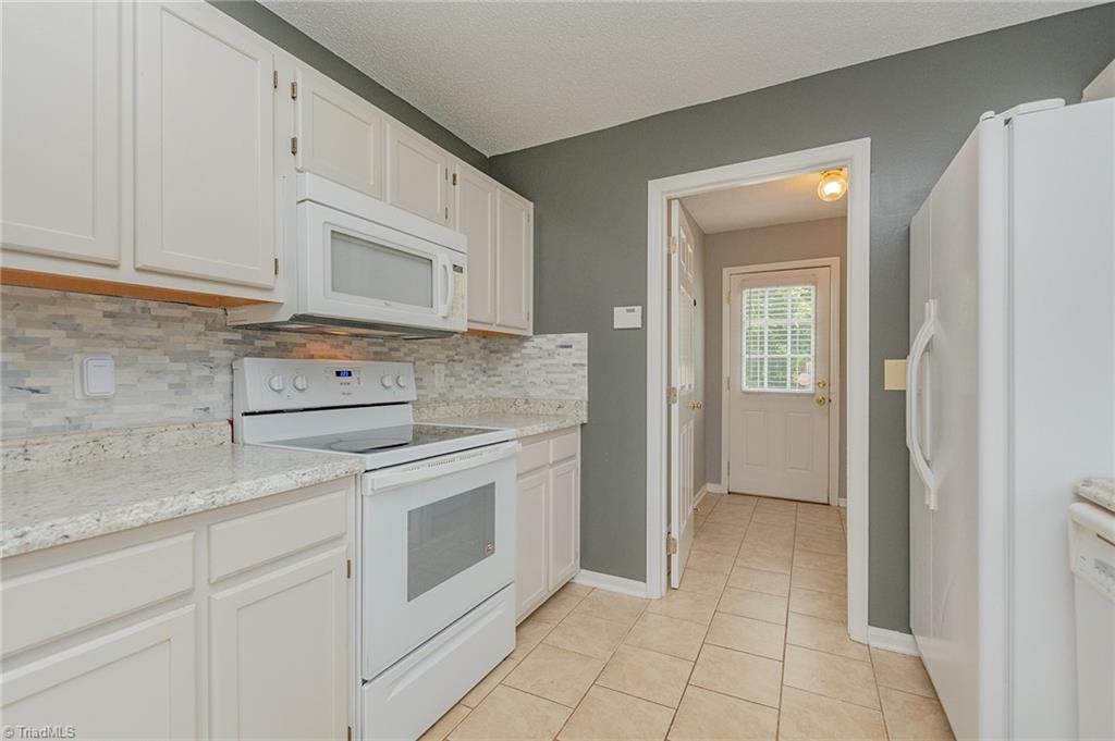 7112 Windbreak Road, McLeansville