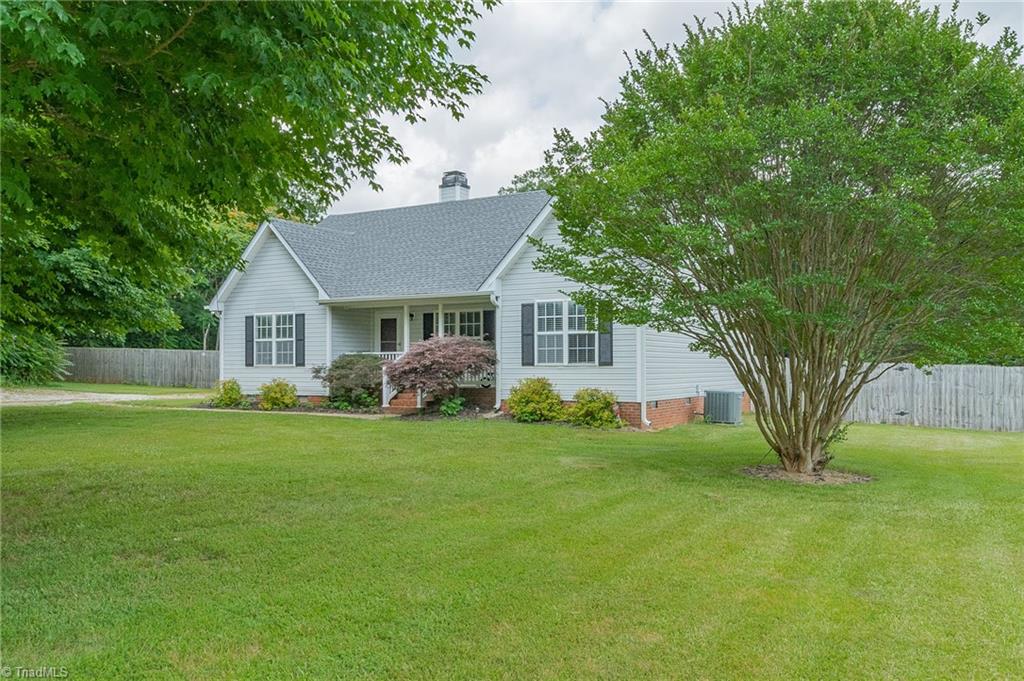 7112 Windbreak Road, McLeansville