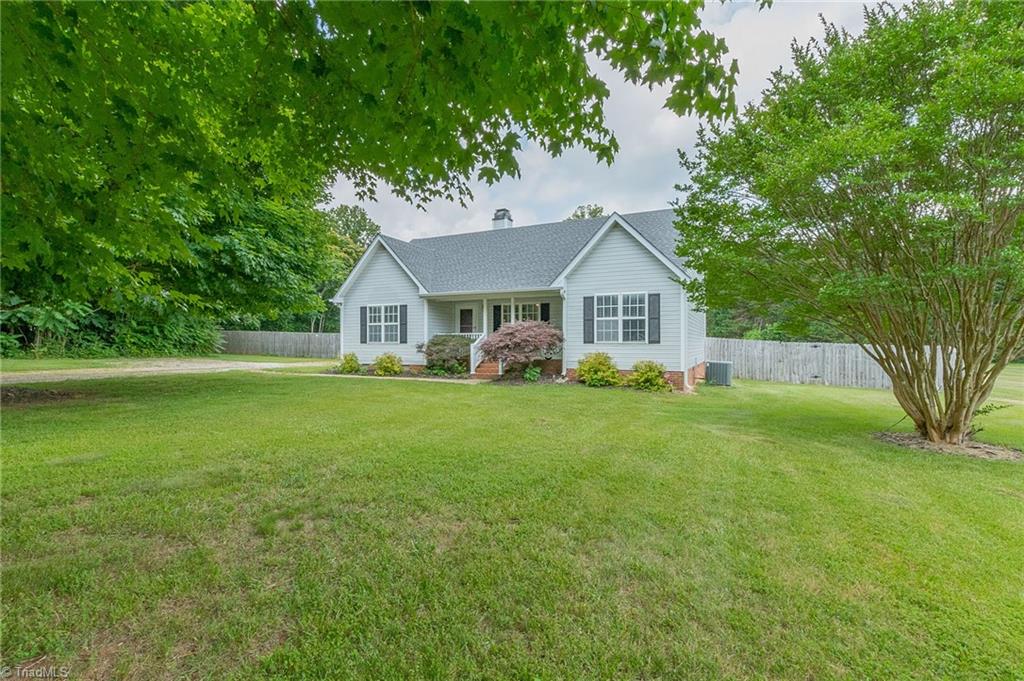 7112 Windbreak Road, McLeansville