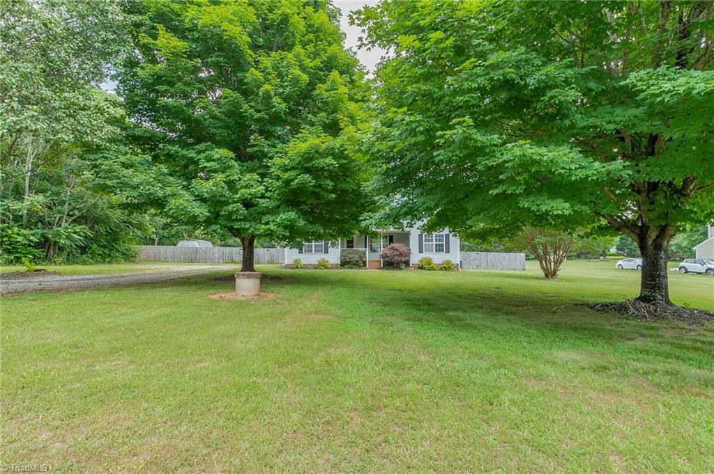 7112 Windbreak Road, McLeansville