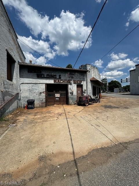 243 SW Market Street