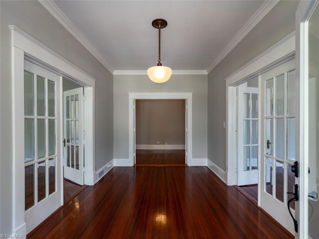 312 Maple Avenue