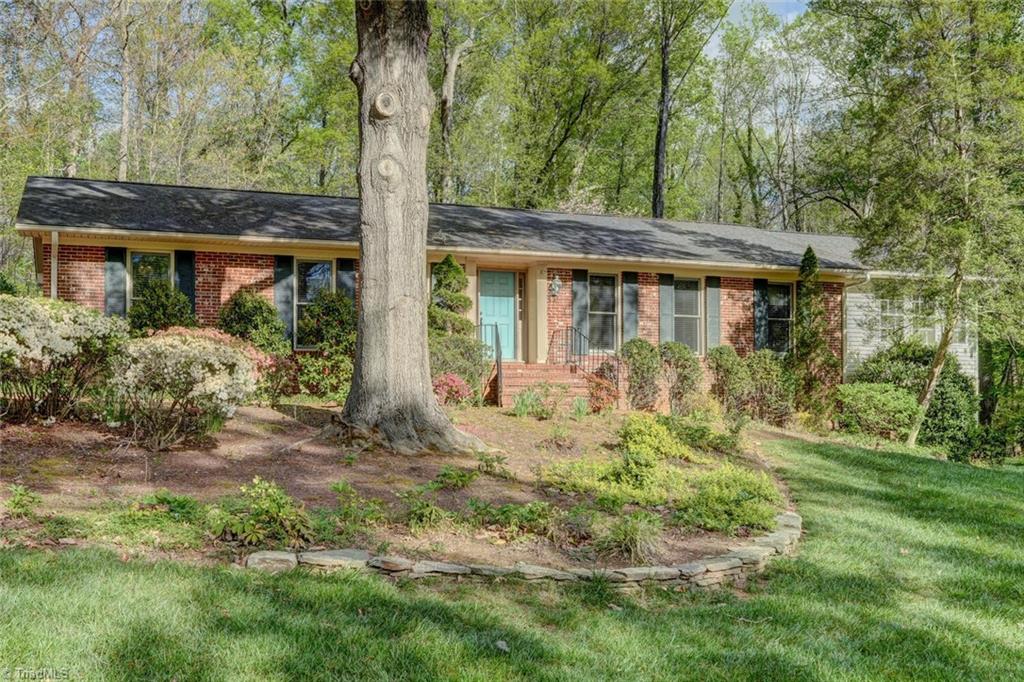 2112 Meadowbrook Terrace