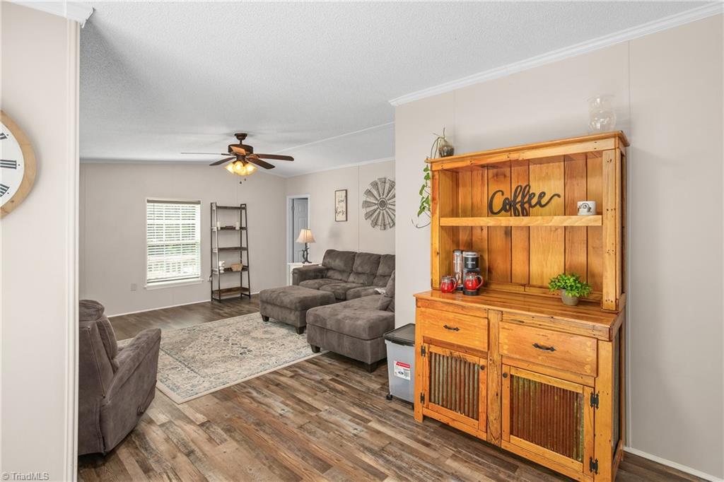 1067 Flynn Farm Road