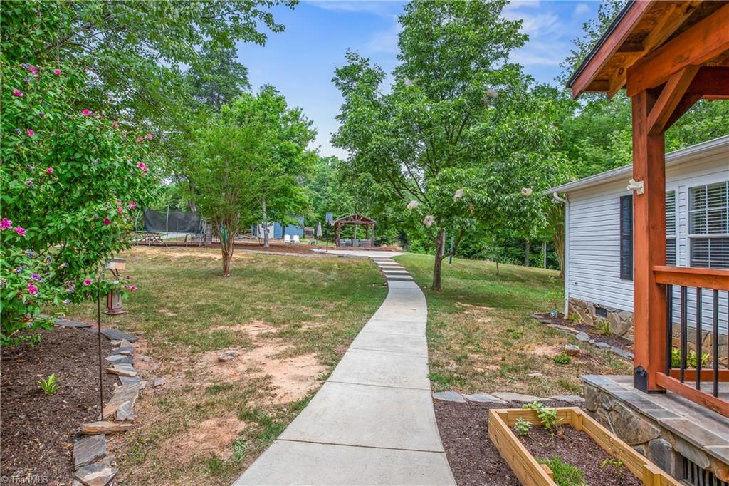 1067 Flynn Farm Road