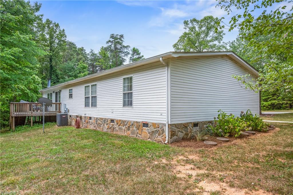 1067 Flynn Farm Road