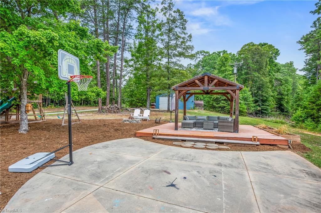 1067 Flynn Farm Road