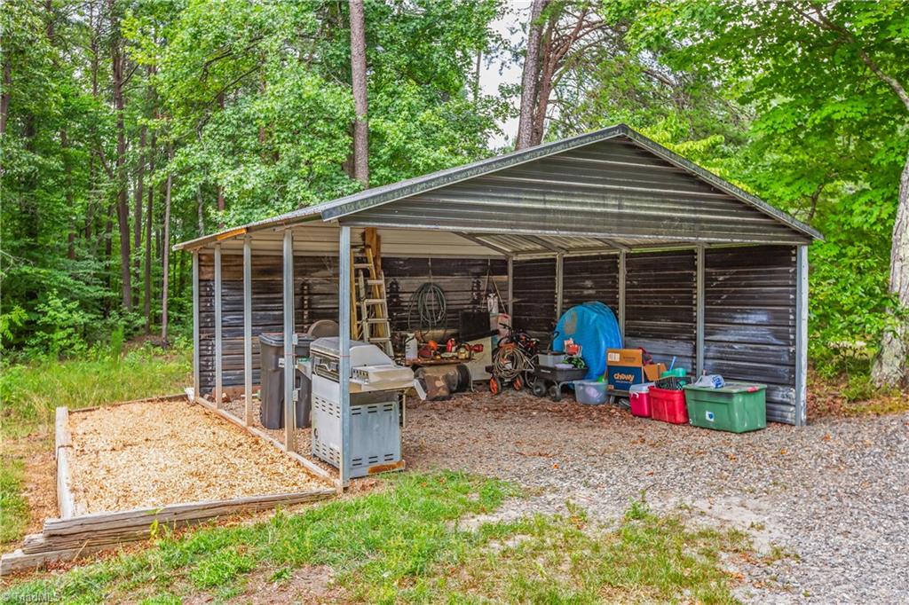 1067 Flynn Farm Road