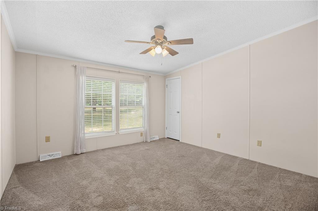 1067 Flynn Farm Road