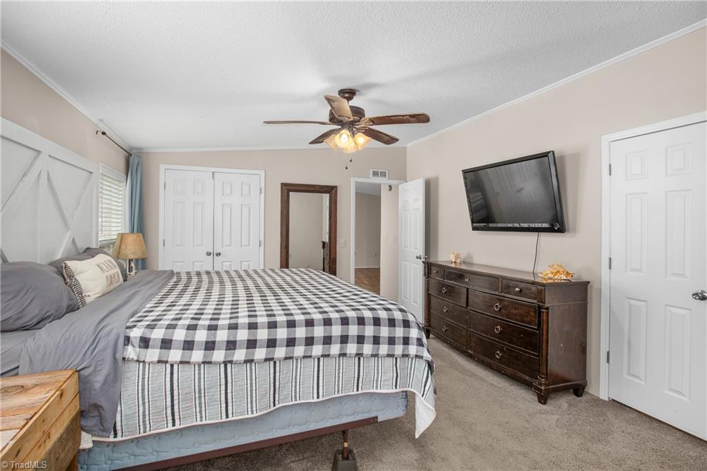 1067 Flynn Farm Road