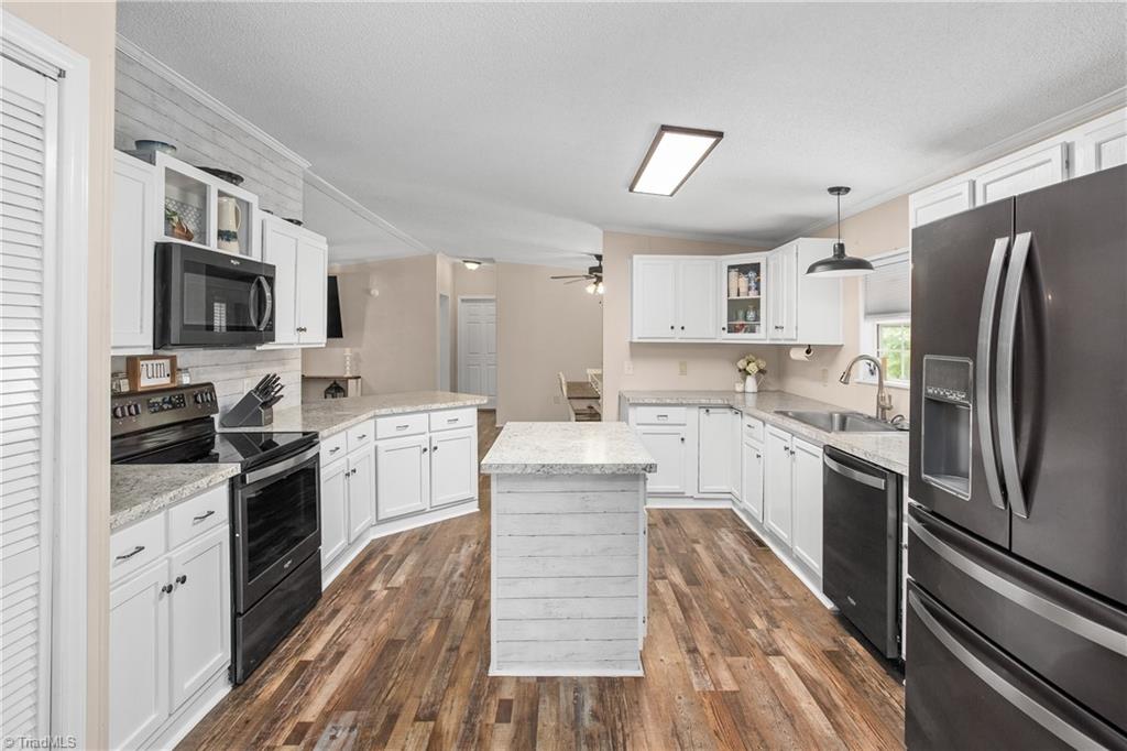 1067 Flynn Farm Road