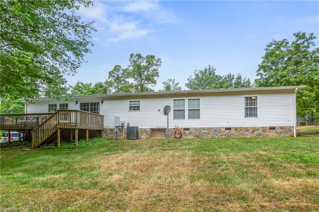 1067 Flynn Farm Road