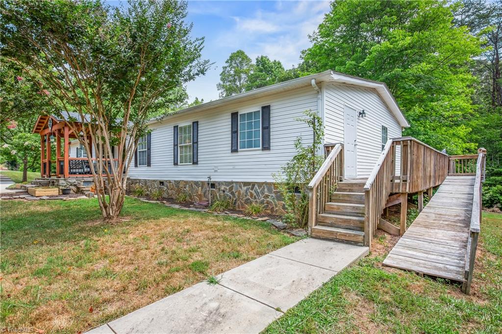 1067 Flynn Farm Road