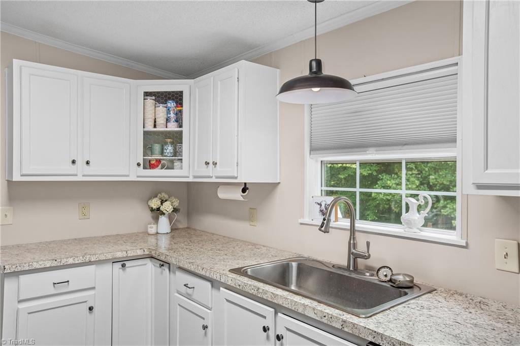 1067 Flynn Farm Road