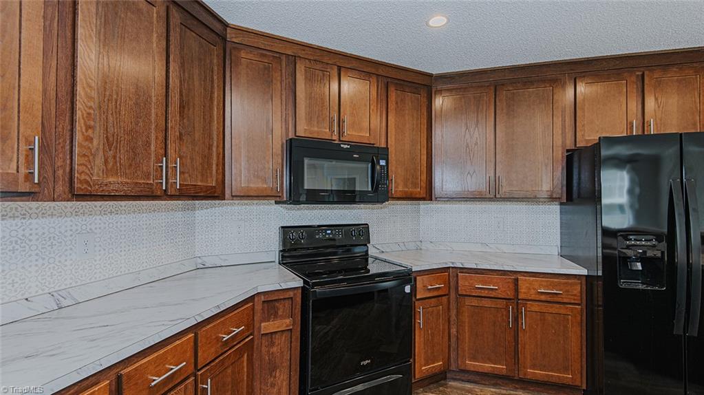 851 Chandler Mill Road