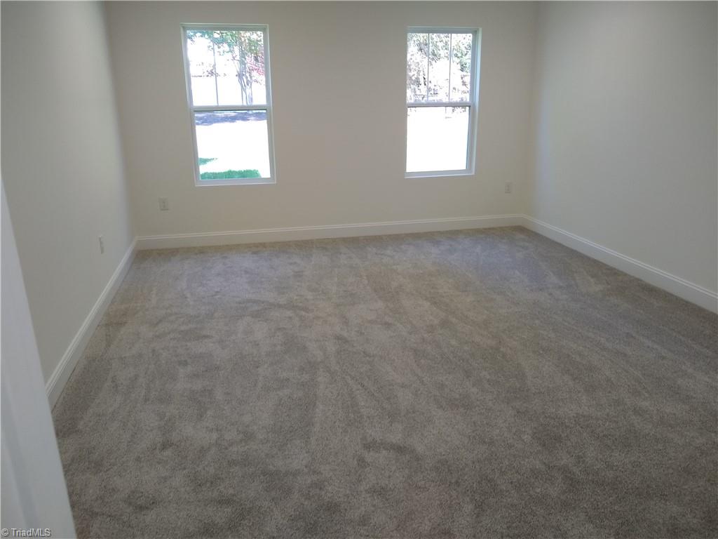 725 Meadowgreen Village Drive