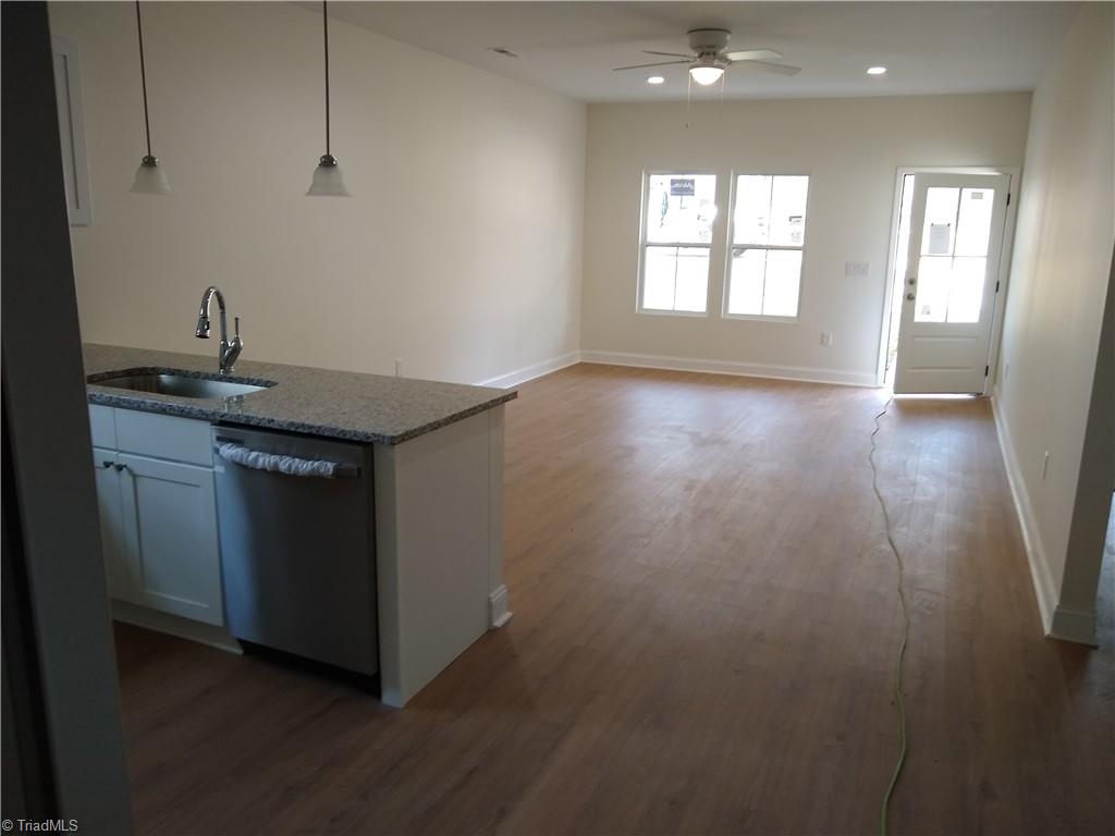 725 Meadowgreen Village Drive