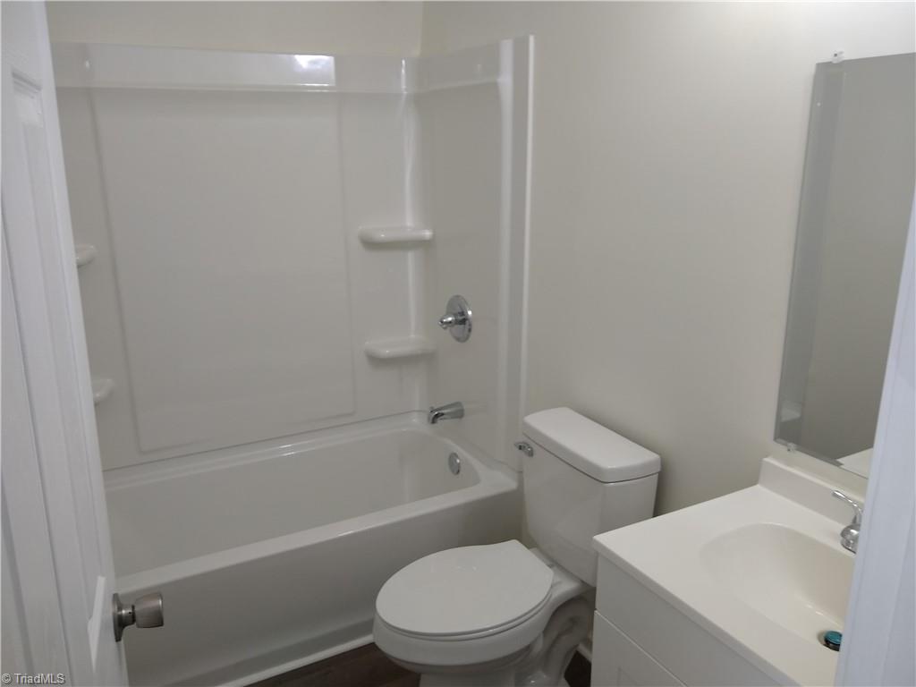 725 Meadowgreen Village Drive